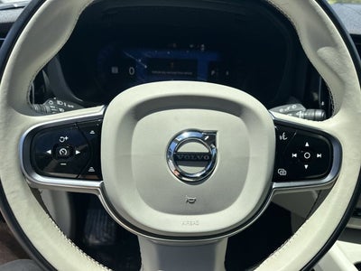 2023 Volvo XC60 Plus Bright Theme