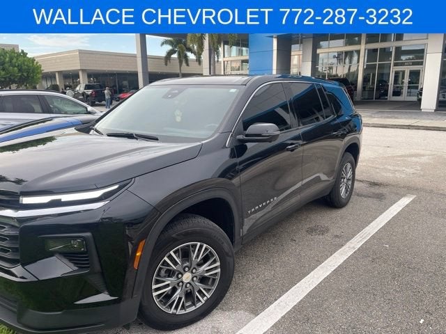 2024 Chevrolet Traverse LS
