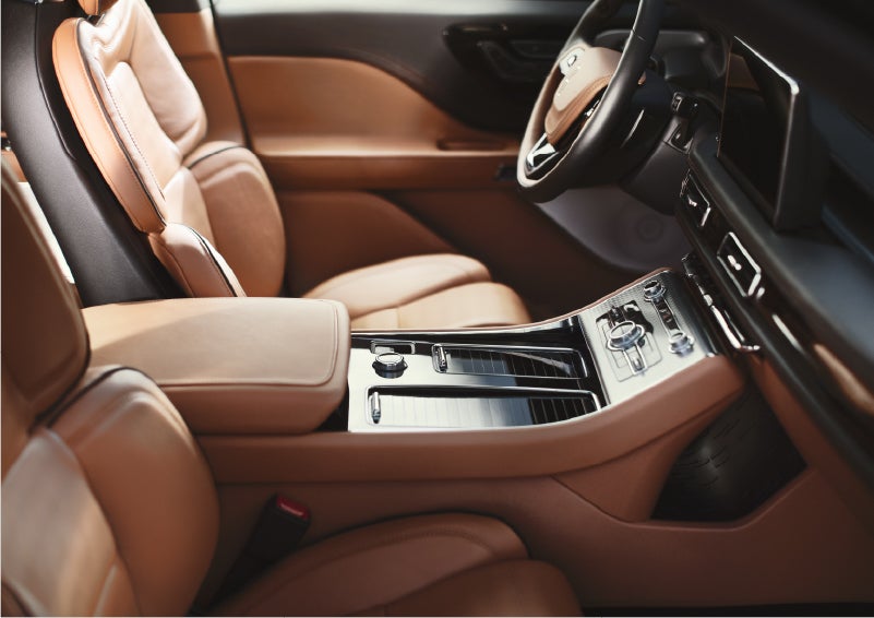 A 2023 Lincoln Aviator® Black Label model is shown in the Flight interior theme | Wallace Lincoln in Fort Pierce FL