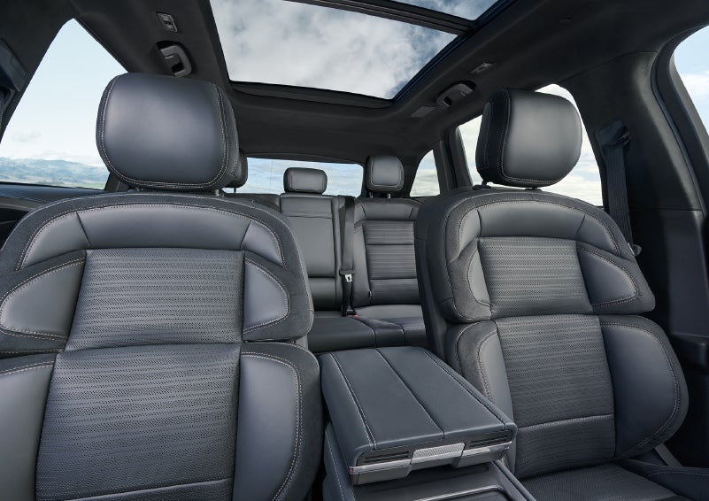 The spacious second row and available panoramic Vista Roof® is shown. | Wallace Lincoln in Fort Pierce FL