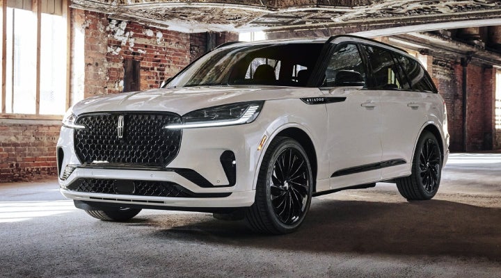 A 2026 Lincoln Aviator® SUV is shown with the available Jet Appearance Package. | Wallace Lincoln in Fort Pierce FL