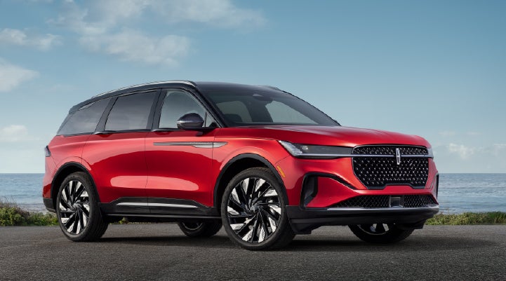 A 2026 Lincoln Nautilus® Reserve model is shown with the stylish available Jet Appearance Package. | Wallace Lincoln in Fort Pierce FL